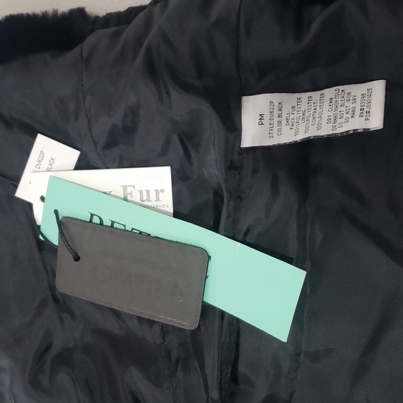 Cavalini Petite Collection Womens Petite Back Faux Fur vest. - Picture 6 of 8